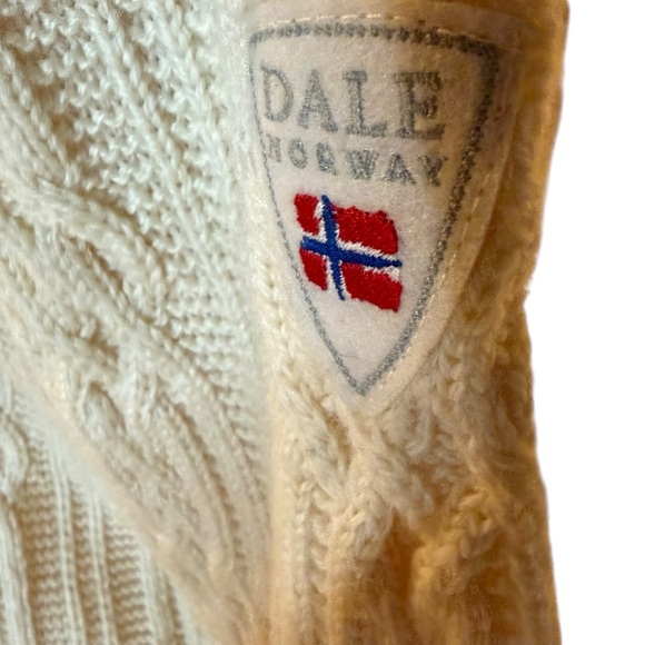 Dale of Norway 100% Wool Cable Knit Turtleneck Sweater. SZ | M Fisherman - Picture 4 of 16